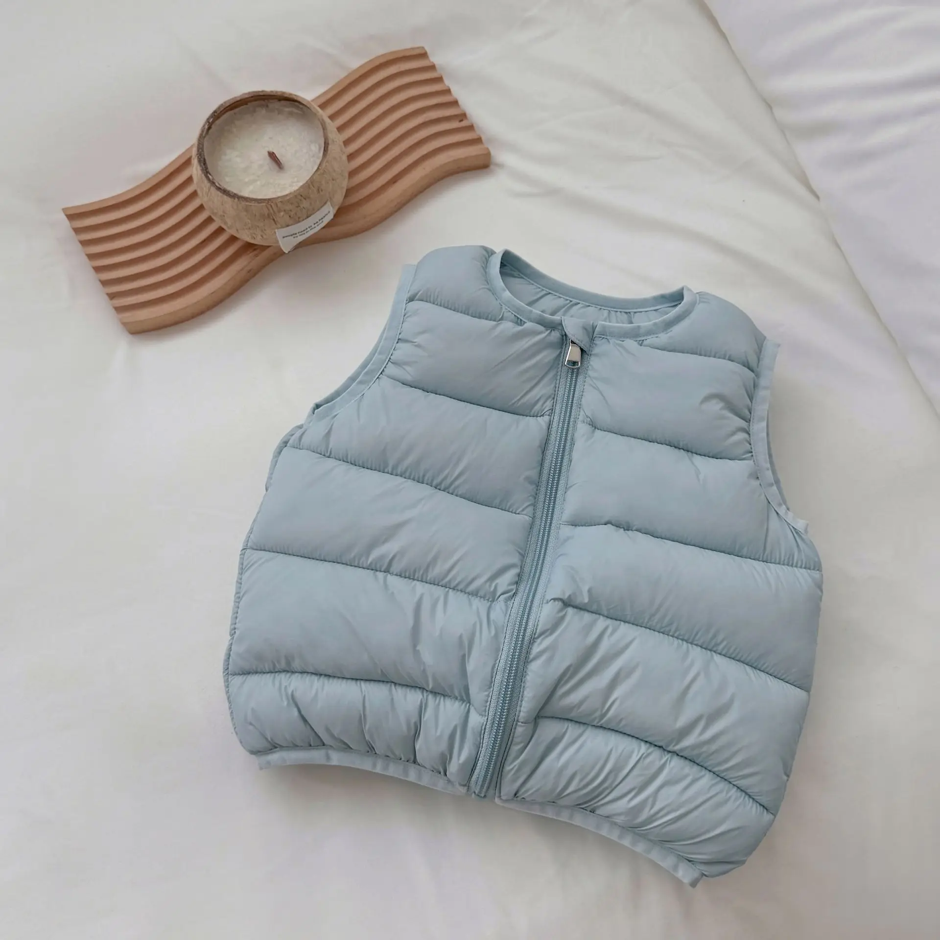 Koreanische Version der neuen leichten Daunenjacke für Kinder im Alter von 0-6 Jahren, Rundhalsweste, warm und vielseitig für Babys – Detail 9