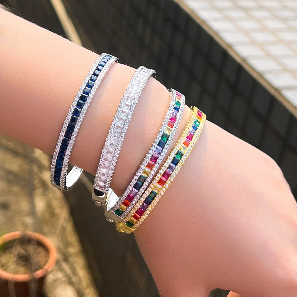 CWWZircons Wunderschöner, glitzernder, quadratisch geschliffener CZ-Armreif mit Weißgoldbeschichtung für Damen, schicker Boho-Sommerschmuck, Großhandel SZ0066 – Detail 4