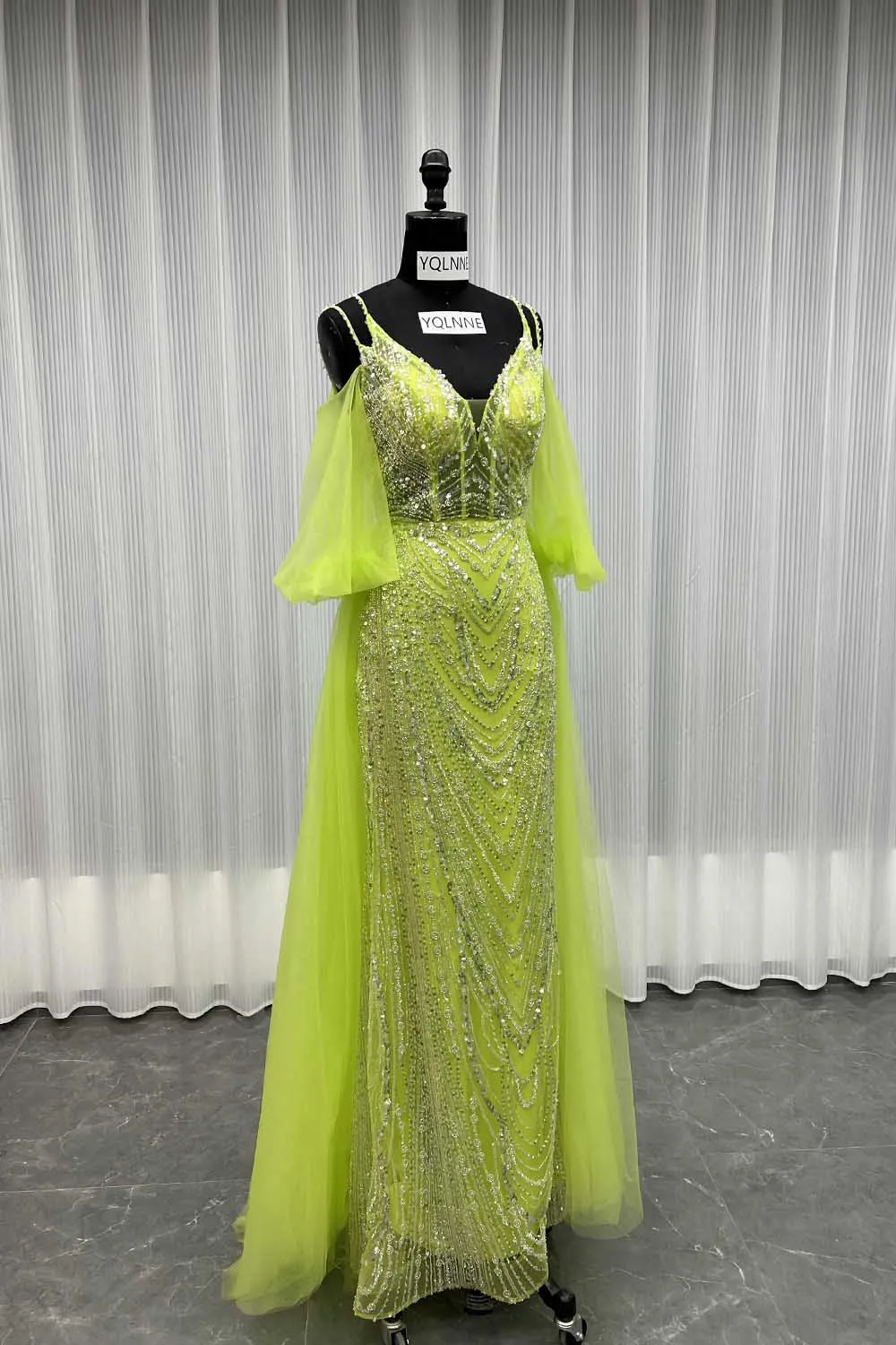 YQLNNE Dubai Mauve Pailletten bestickte Abendkleider Spaghetti Perlen formale Frauen Partykleid Meerjungfrau