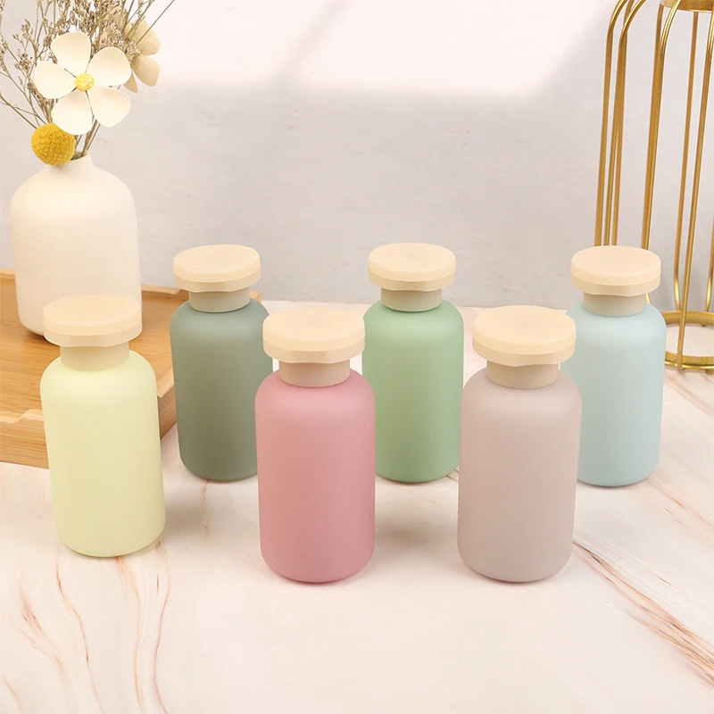 Garrafa de apertar vazia substituível de cor sólida 100ml com tampa flip garrafa de plástico recarregável para loção de viagem shampoo condicionador