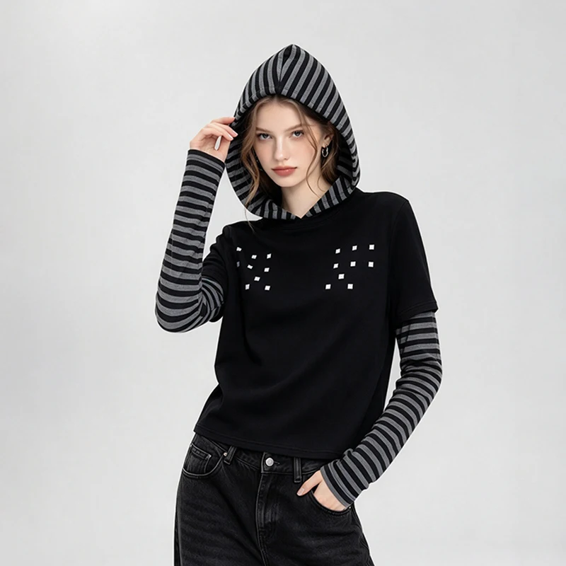 2026 Dark Aesthetic Women Hooded Pullover Fake Two Piece Striped Long Sleeve T-shirt Rivet Embellishment Y2K Goth Streetwear