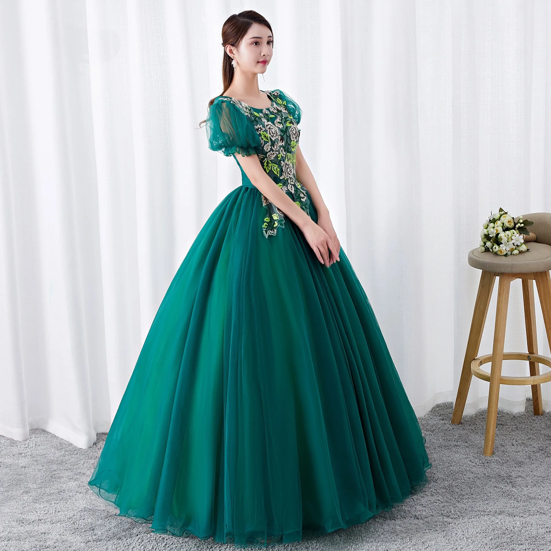 Customized Fashion Ball Gown Quinceanera Dresses Appliques Tulle Prom Birthday Party Gowns Formal Occasion Vestido De Noche