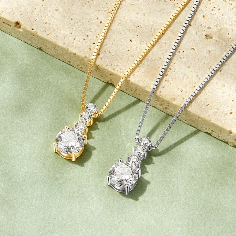 

RAPRGOLD 1.0CT Round Moissanite Pendant Necklace for Women Real 925 Sterling Silver Chain Fine Jewelry Gift with GRA Certificate