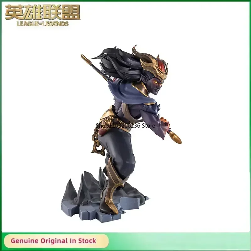 

Original LOL League of Legends Yasuo The Unforgiven The Charmer Game Dramatist Statues Action Figure Ornaments Model Toys Gifts