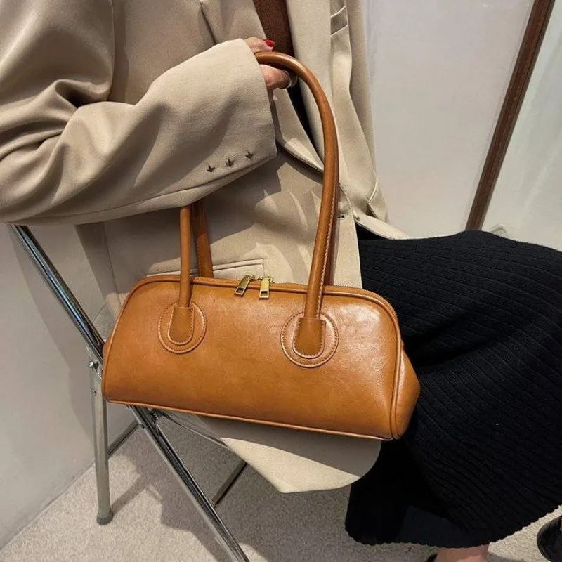 Autumn and Winter Bags, New Trendy Bags, Women's Handbags, Fashionable and Versatile Shoulder Underarm Pretty High-end Handbags.