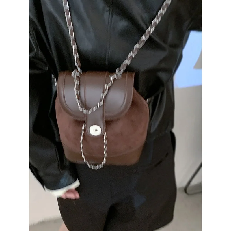 

Retro Academic Sle Women's Buet Bag Faionable Faux Suede Double oulder Bapa Chain Buet Bag for Autumn Winter