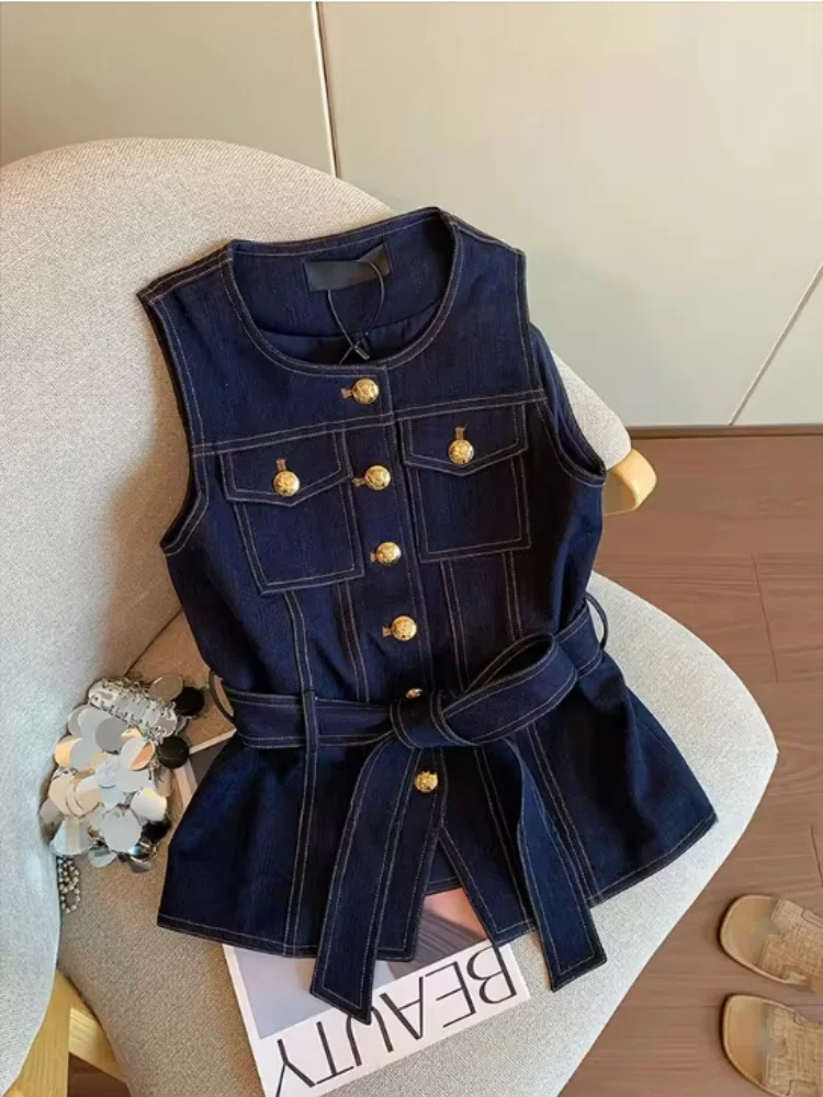 Retro Gold Buckle Waist Belt Denim Vest Women's Summer Elegant  Simple Sleeveless Top Straight Cut Commut Waistcoat