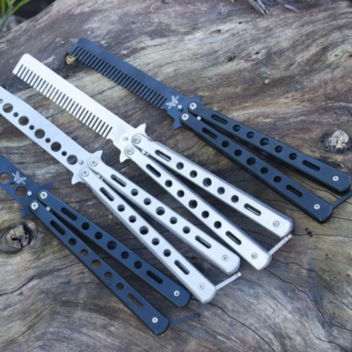 

Foldable Stainless Steel Butterfly Comb Mustache Brush for Styling Hairdressing Training Tool