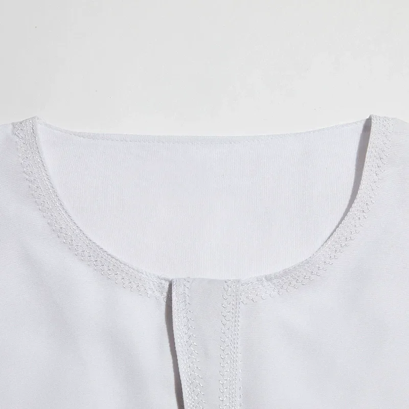 Medio Oriente Arabo Caftano Uomini Abbigliamento Musulmano Solido a maniche lunghe Girocollo Vestaglie Causale Allentato Uomini Jubba Thobe Costumi Nazionali