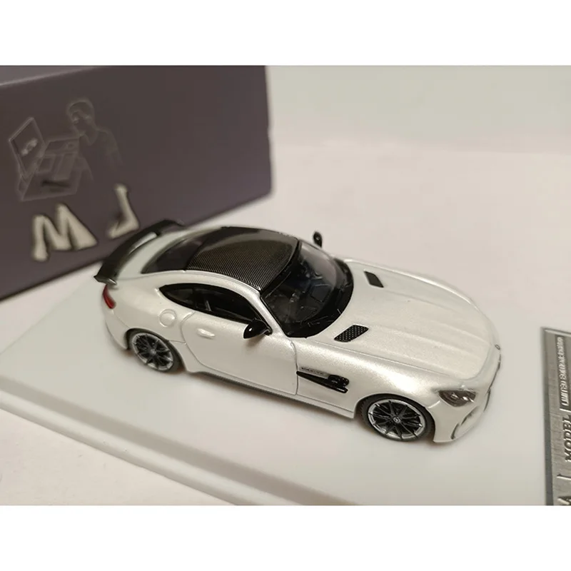 مجموعة نماذج سيارة مصنوعة من خليط معدني بمقياس 1:64 AMG GTR