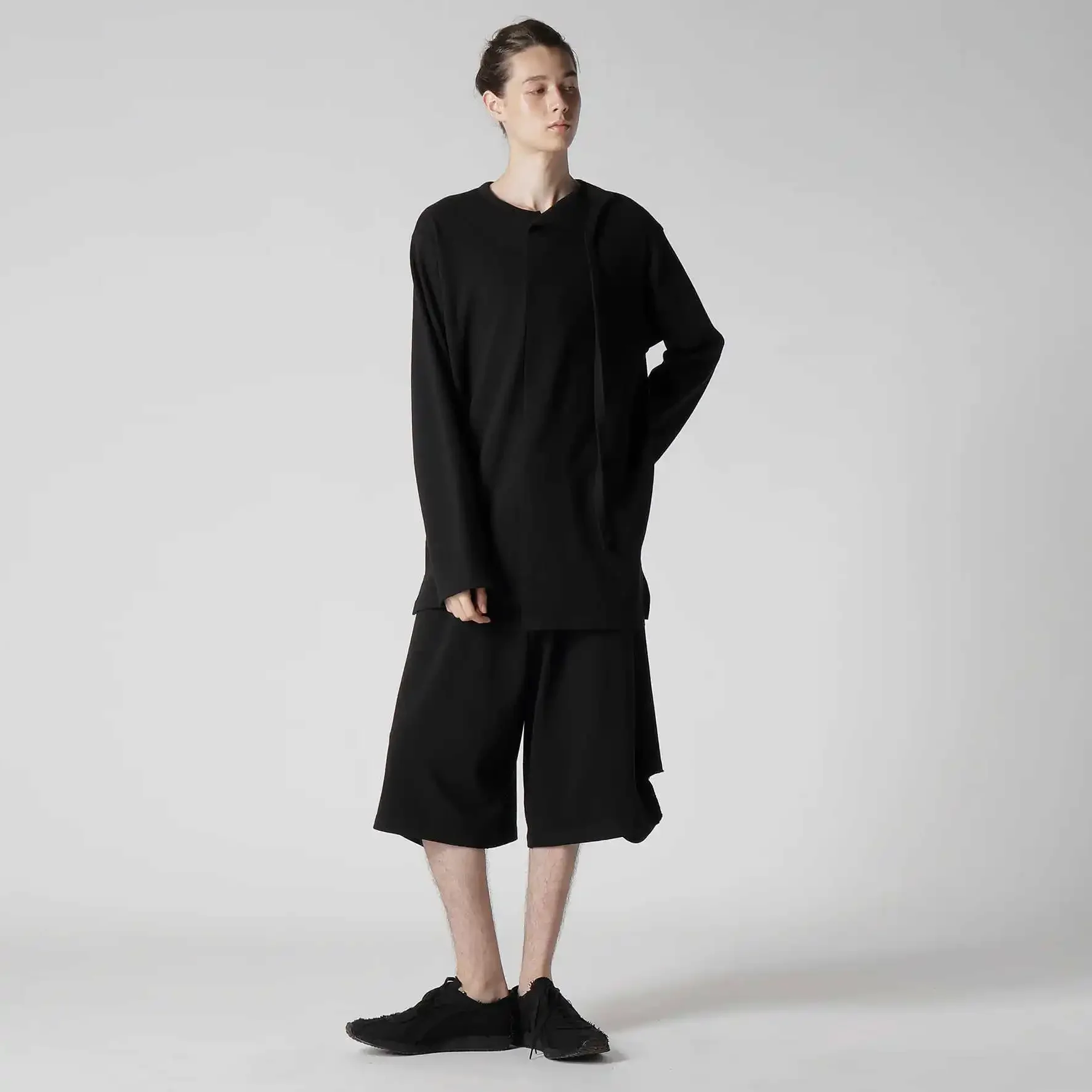 

YOJI OOAK Japanese design loose pure cotton design asymmetrical black long sleeved T-shirt sweatshirt top for men