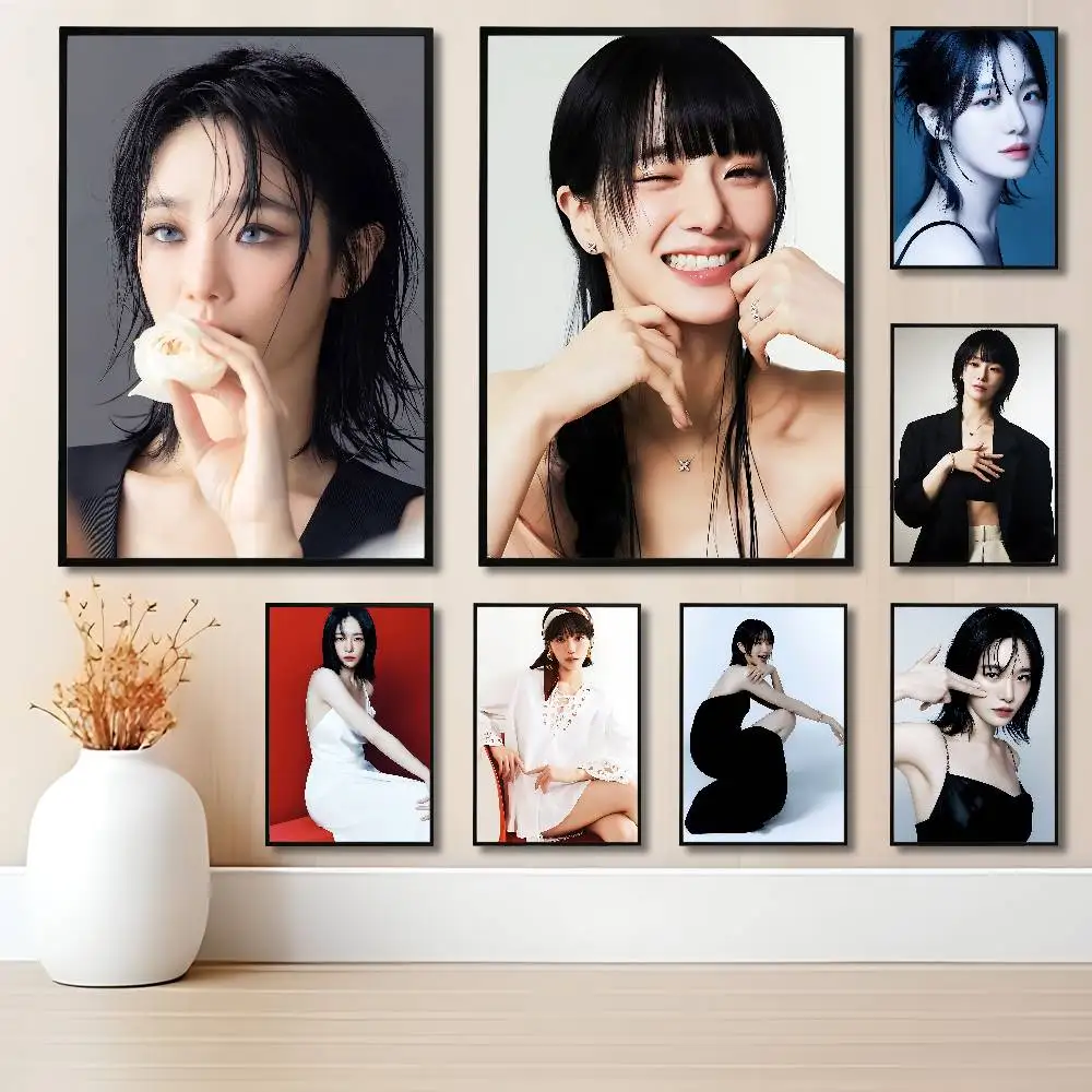 

Actor P-Park G-Gyu-Young Anime Wall Art Canvas Painting Poster For Living Room Home Decor Decoration Picture