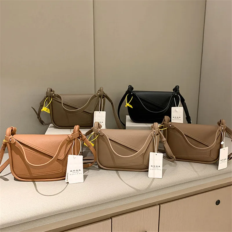 Bolsos de diseñador de lujo para mujer, bolso de mano cuadrado de mensajero, monederos cruzados lindos, bolsos de cuero lateral, moda, nuevo