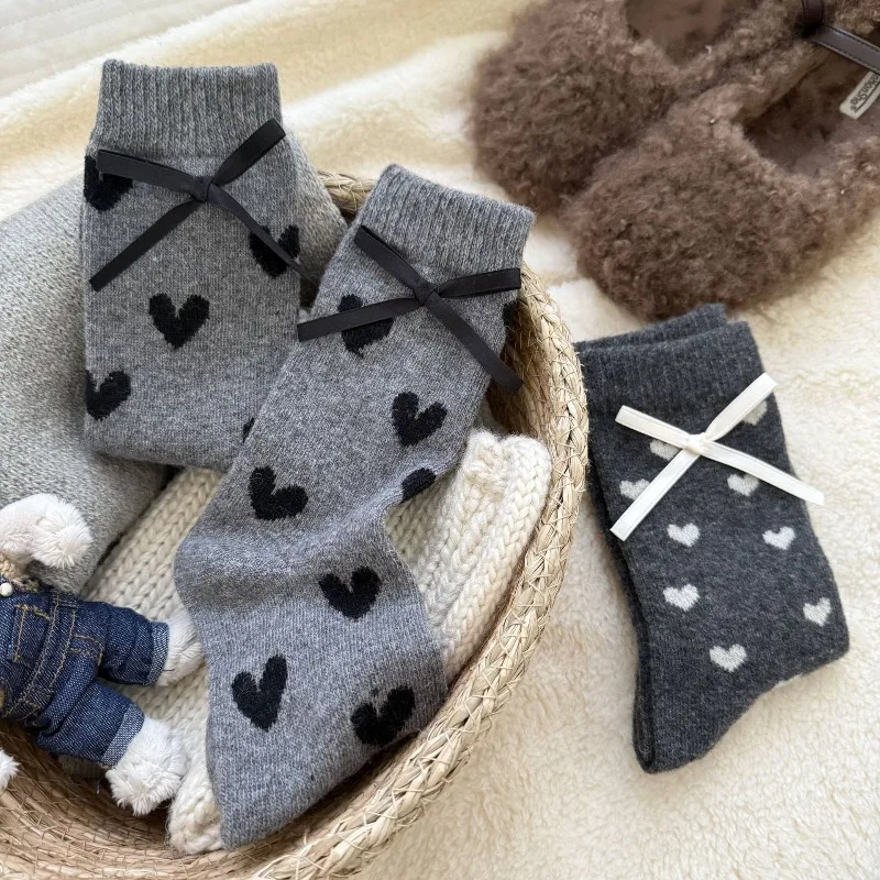 1/5 أزواج جديد ربيع الخريف مريحة الحب فراشة عقدة الجوارب موضة منتصف جوارب أنبوبية سميكة أنيقة بسيطة الجوارب #4