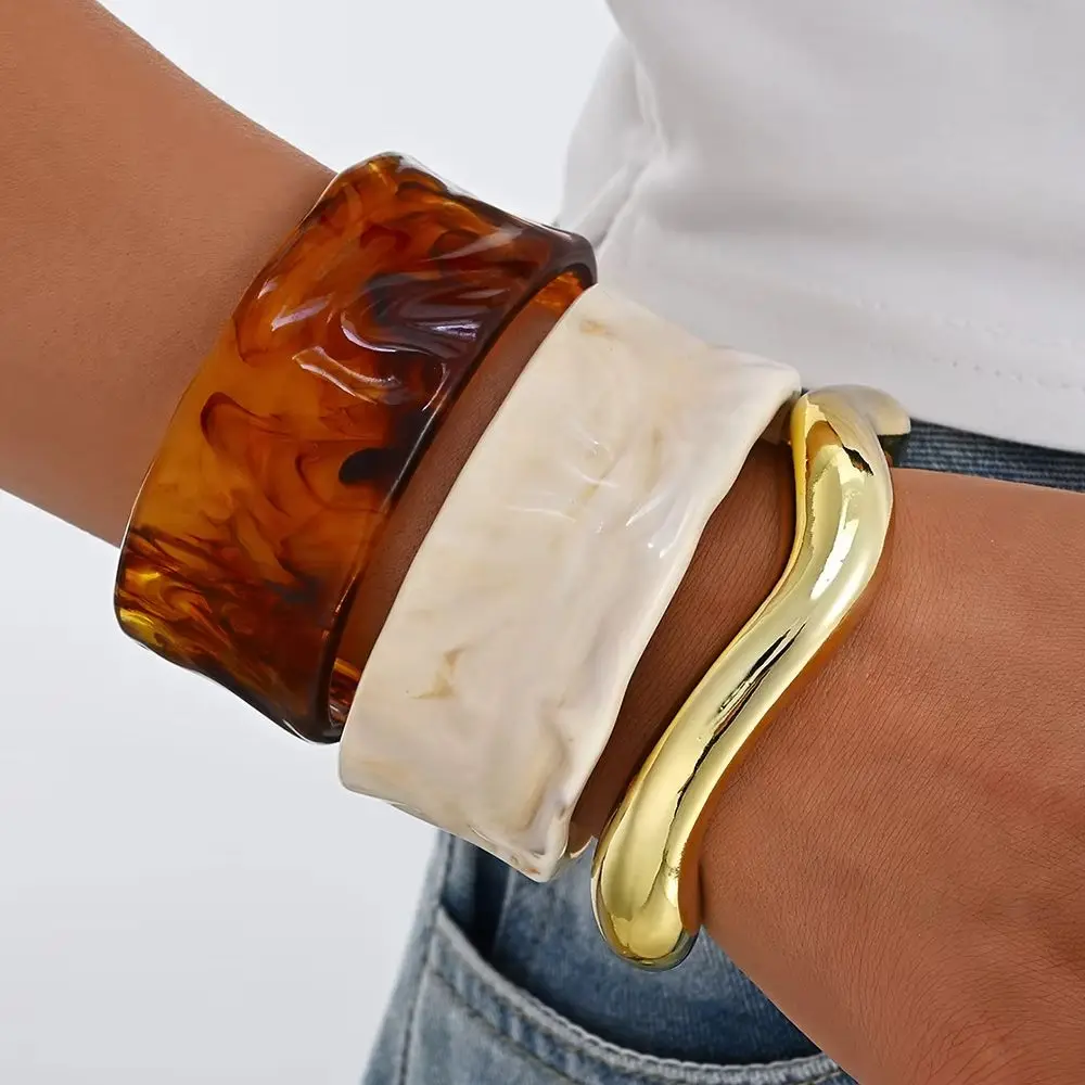 3pcs Chunky Wide CCB Resin Bangle Bracelet Set Amber Ivory Gold Color Irregular Statement Bracelets for Women Fashion Jewelry