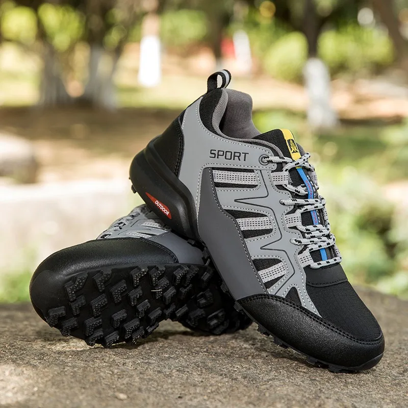 

Outdoor Hiking Shoes Men Anti-slip Comfortable Low-top Sports Shoes Men Soft Wear-resistant Breathable Casual Sneakers Shoes