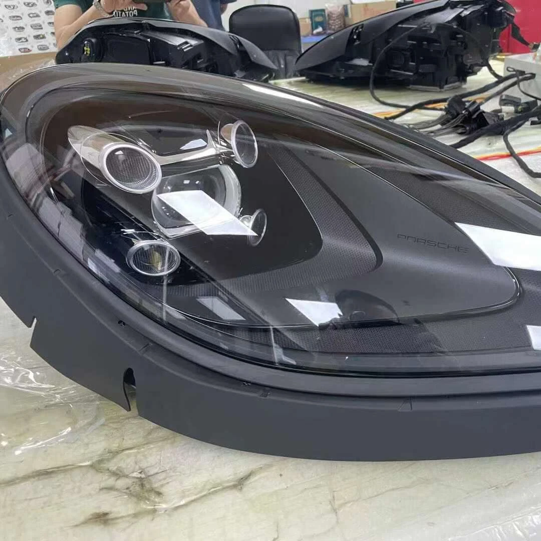 

For Porsche Macan Headlight 2014-2017 CN