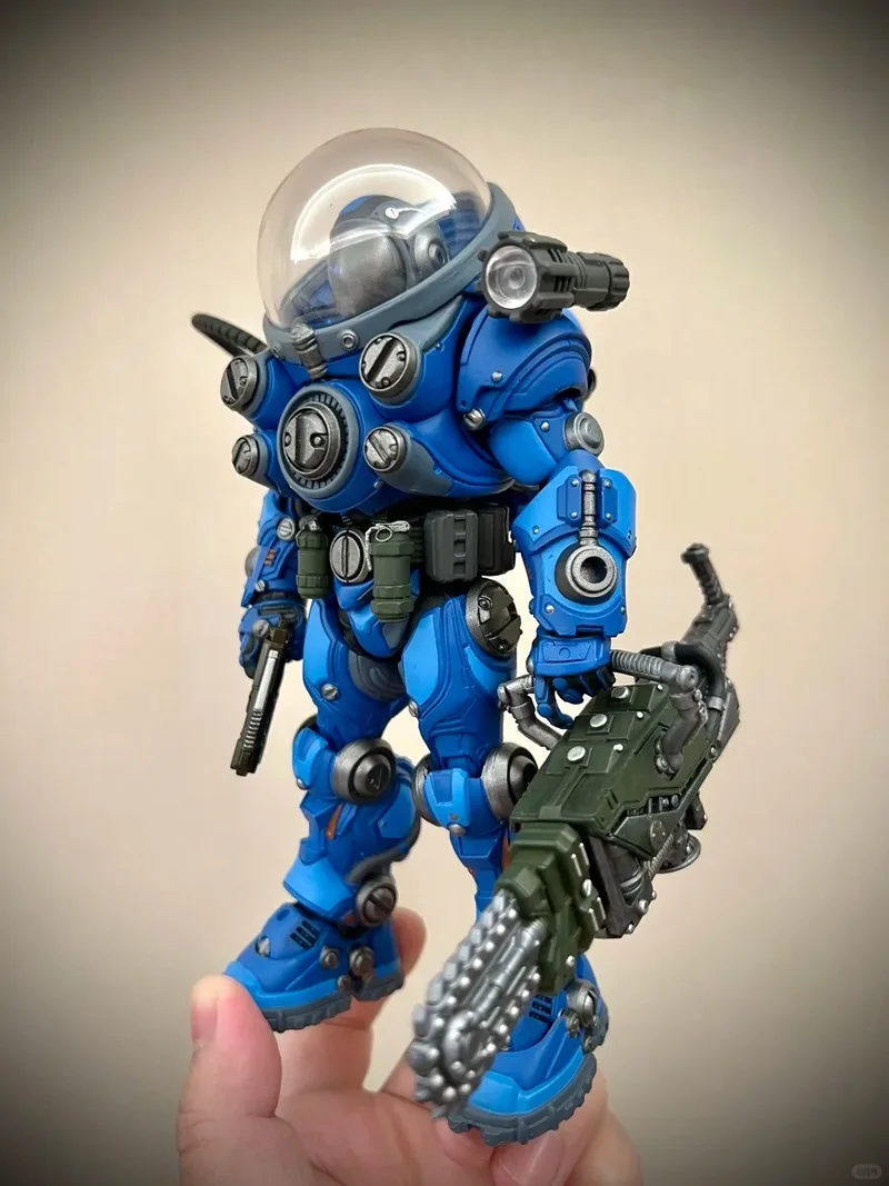 Four Horsemen Studios Cosmic Wave 4 Male Spaceman Action Figure With Interchangeable Heads Weapons Hands