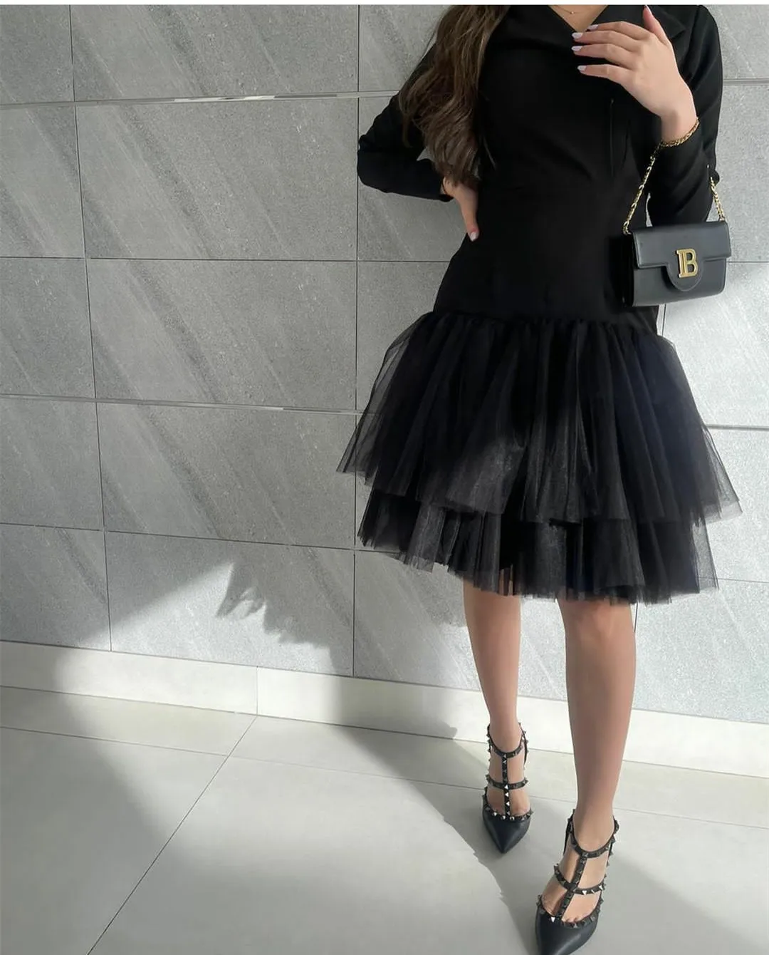 

V Neck Short Black Tulle Evening Dresses فساتين السهرة A-Line Long Sleeved Knee Length Prom Dress Robe de soirée for Women