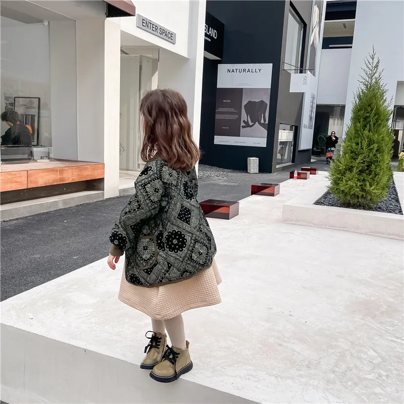 Children Clothing 2022 Autumn Winter New Fashionable Korean Style Girls Vintage Striped Velvet Full Print Jacket Cotton Jacket