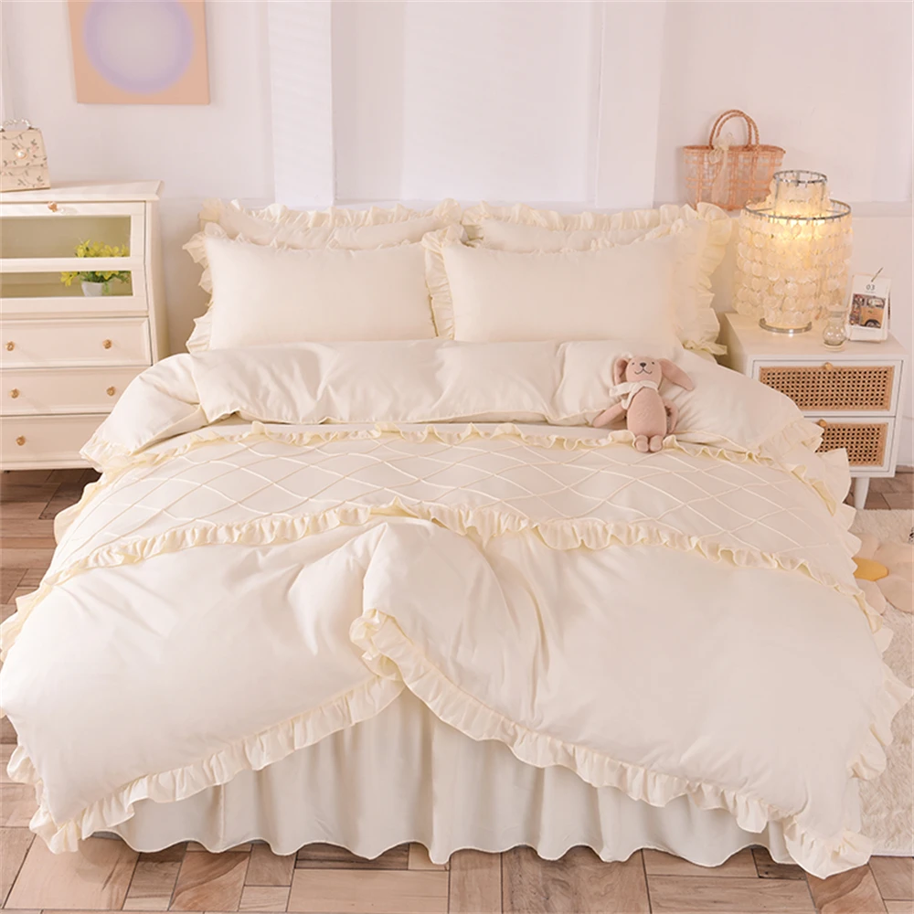 Korean Princess Bedding Set With Lace Soft Duvet Cover Set Bed Skirt Pillowcases Wedding Couple Bedclothes Quilt Cover for Girls