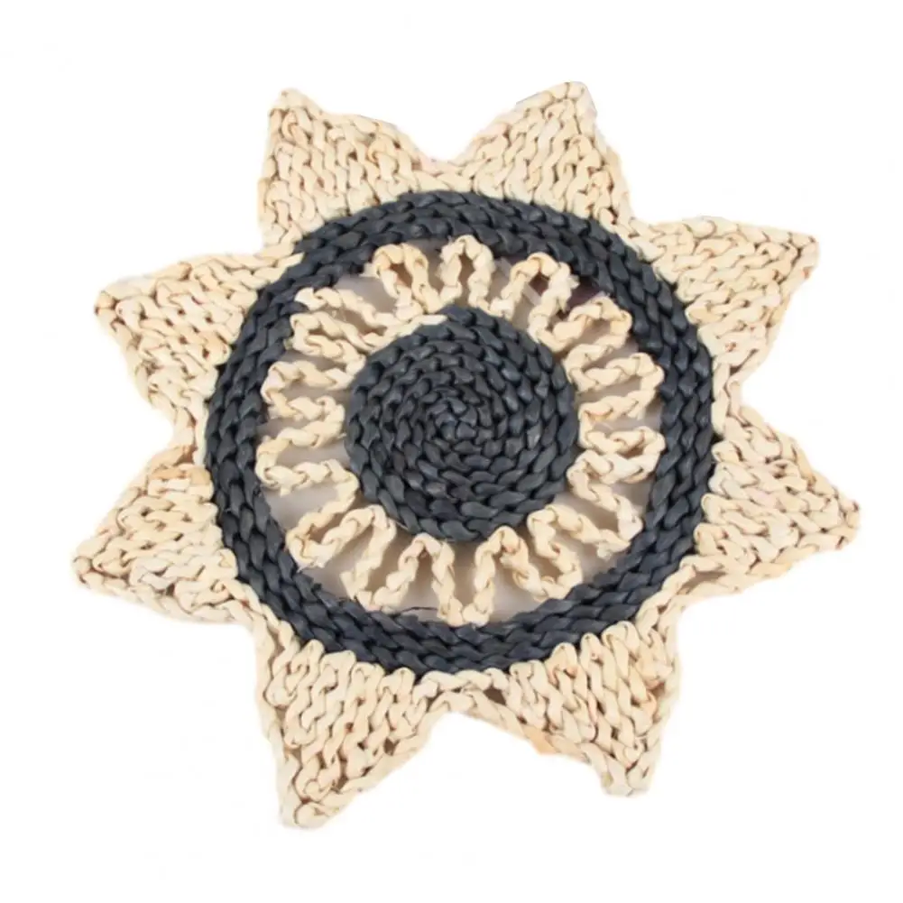 

Eco Friendly Placemat,Heat-Resistant Table Mat,Handmade Flower-Shaped Corn Husk Mat for Dining Table Non-Slip Coaster