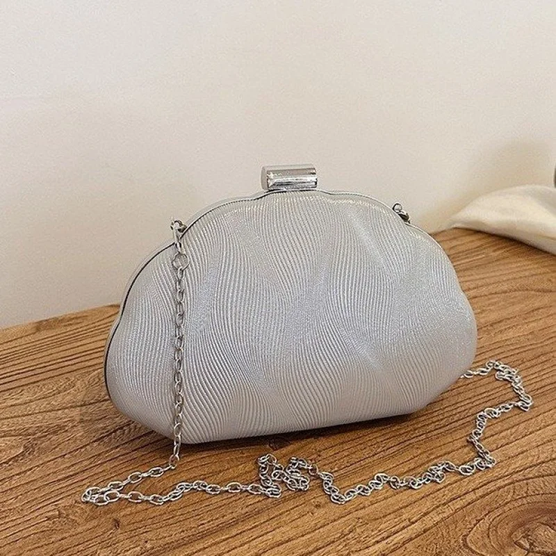 

Simple Vintage Casual High-End Messenger Bag For Women With Minimalist Design Solid Color And Large Capacity