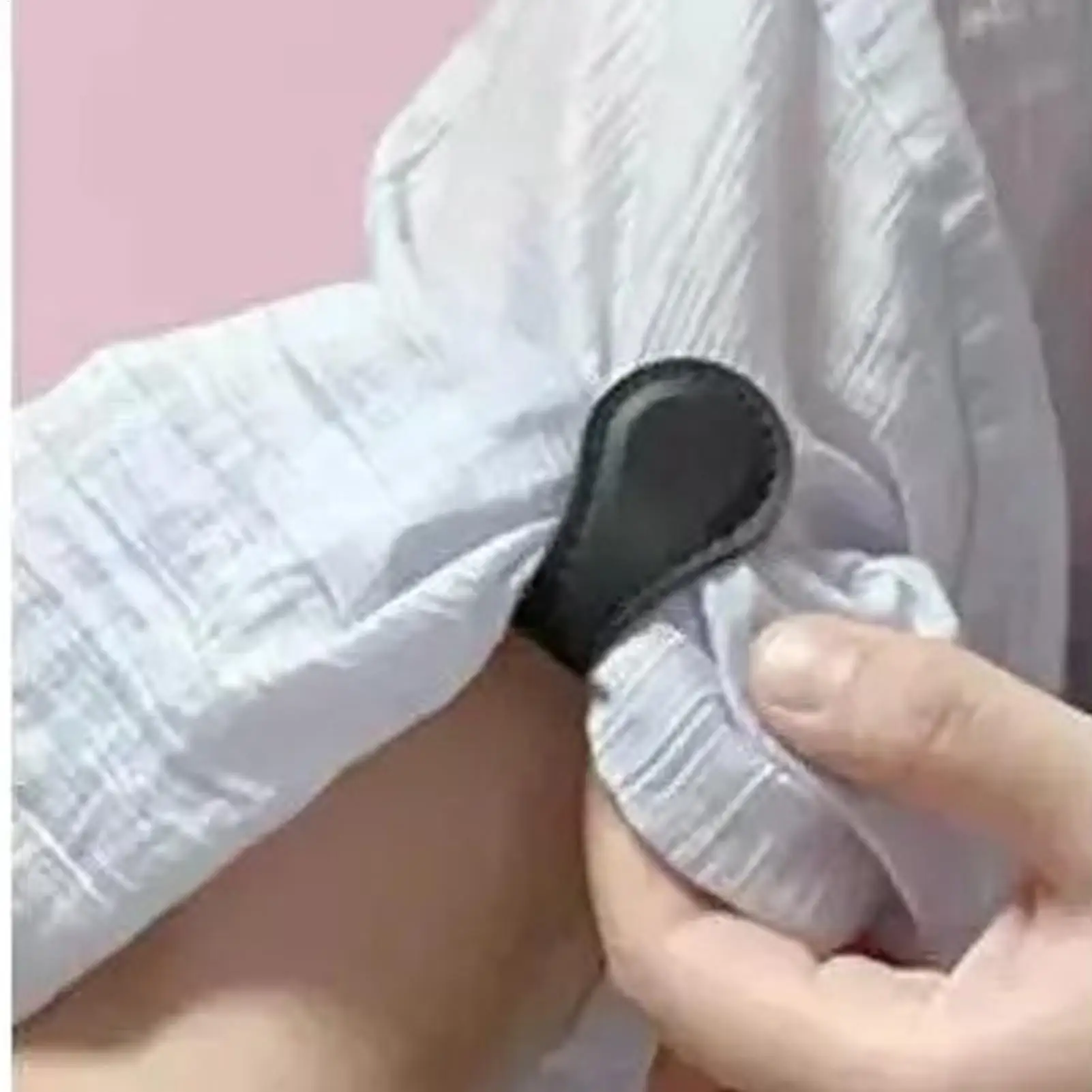 Sleeve Clips PU Leather Anti-Slip Quick Release Clamps Men's Shirts Sleeve Clips for Sweaters Trousers Jeans Casual Pants
