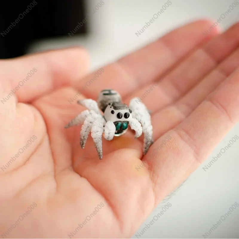 Cross-border New Products Cute Jumping Spider Brooch Independent Station Cute Jumping Spider Brooch Creative Accessories