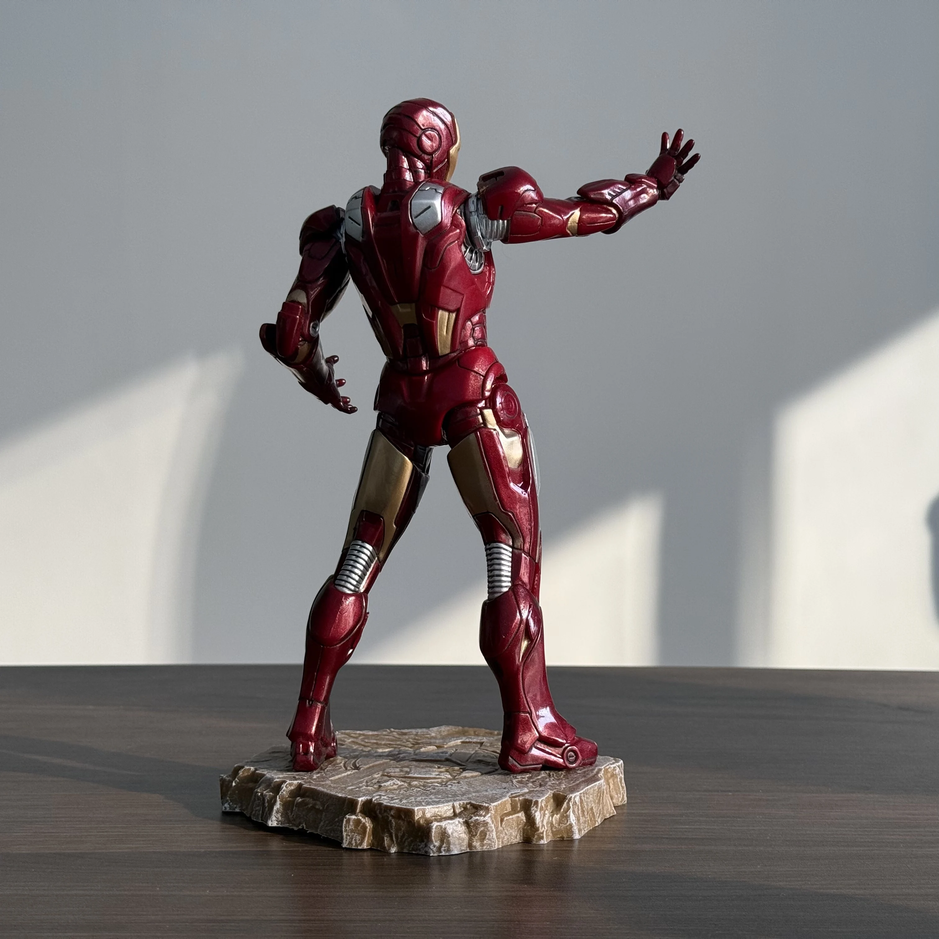 Original Avengers Zd Toy Light Version Iron Man Mark3 Mk6 Action Figure Mk1-7 Led Mk85 Suit-Up Gantry Adult Collectible Toys