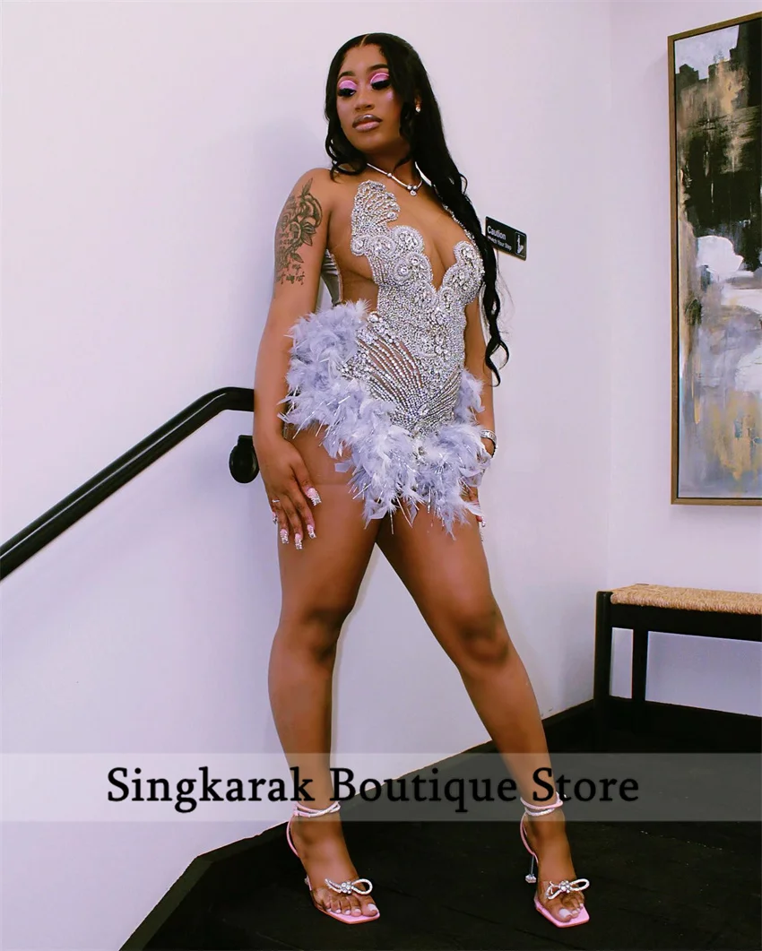 Sexy Sparkly Silver Diamonds Short Prom Dress 2025 Glitter Crystals Beads Feathers Senior Cocktail Party Vestidos  Customized