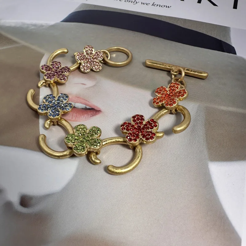 

Os Fashion Vintage Sweet OT Clasp Full Rhinestone Five-Petal Bracelet, Wedding Party Jewelry for Women