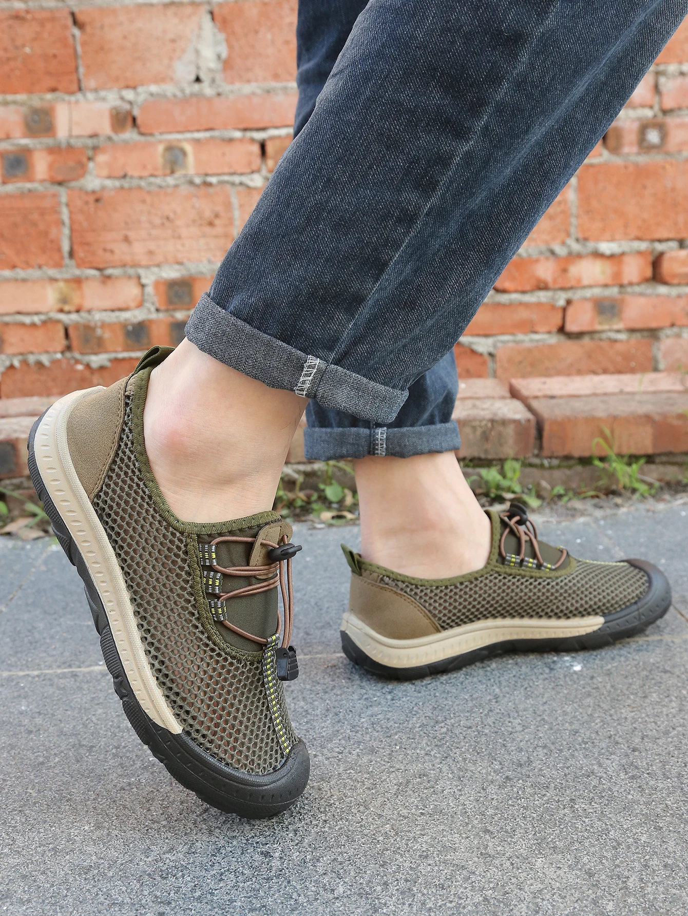 Atmungsaktive Mesh-Outdoor-Wanderschuhe für Herren, schnell trocknende Freizeitsneaker mit hohlem Obermaterial, verstellbarer Kordelzug zum Hineinschlüpfen, Alltagsschuhe – Detail 8