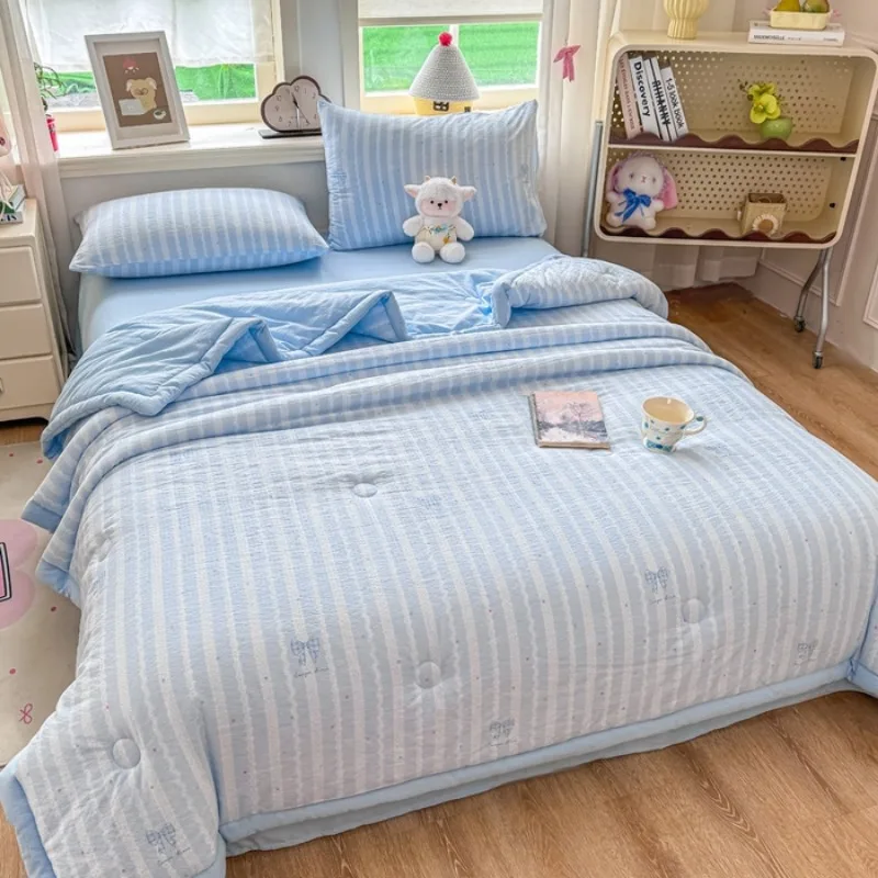 Printed new double-layer wrinkled yarn Xinjiang cotton summer quilt single piece, no sheets and pillowcases