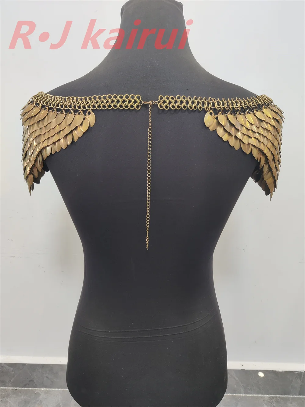 New S06 Women Sexy Bronze Fish Scale Neck Shouler Chains Unique Design Layers Scales Shoulder Jewelry 8 Colors