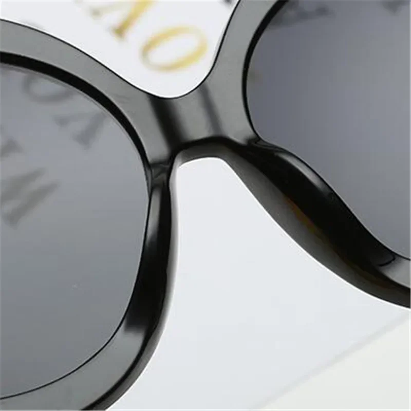 LeonLion 2023 Round Oversized Sunglasses Women Oval Sunglasses Women/Men Vintage Glasses for Women Luxury Oculos De Sol Gafas