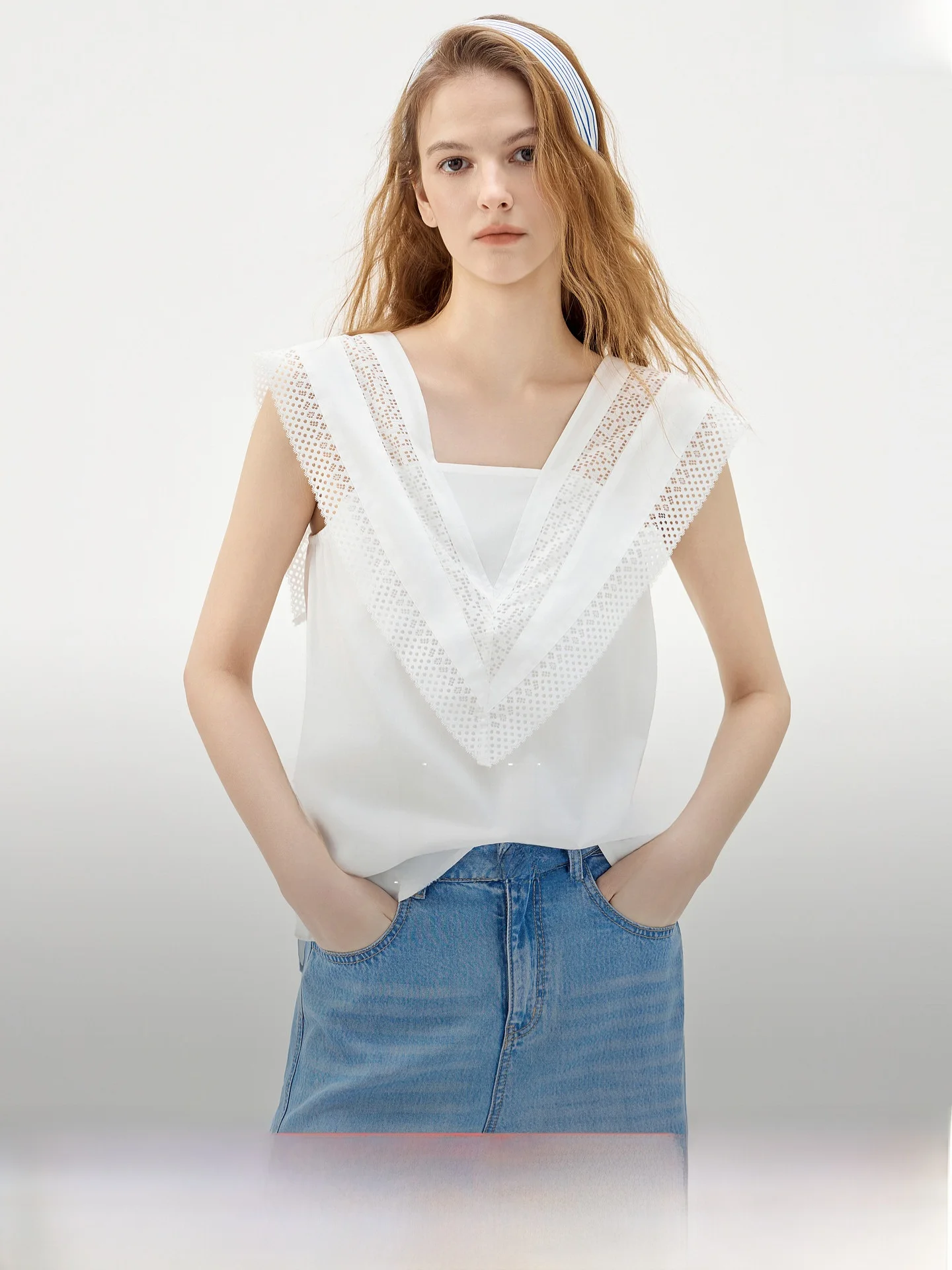 

Elle Lace Blouse Women's Vacation Style Unique Design High-End Feelings Summer New Arrival Polyester Cotton Blend V-Neck Slee...