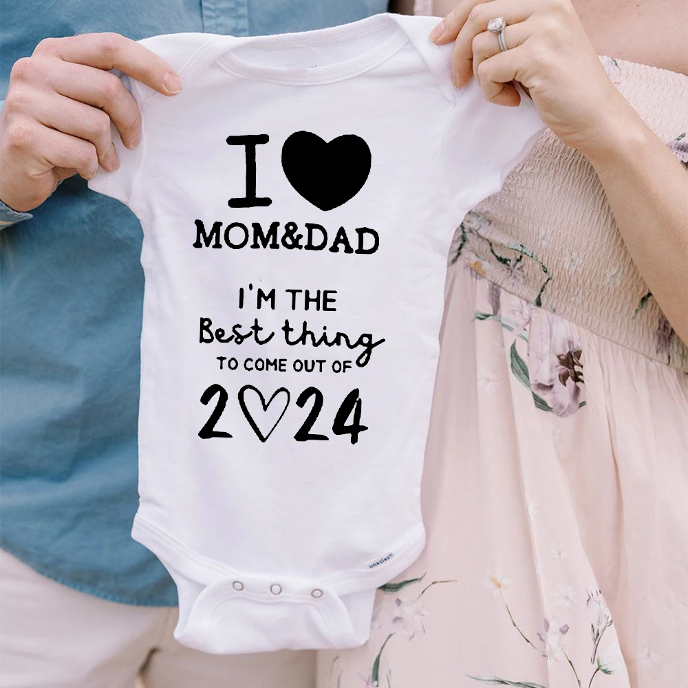 I Love Mom & Dad I'm The Best Thing To Come Out of 2024 Baby Announcement  Bodysuit Newborn Romper Body Pregnancy Reveal Clothes