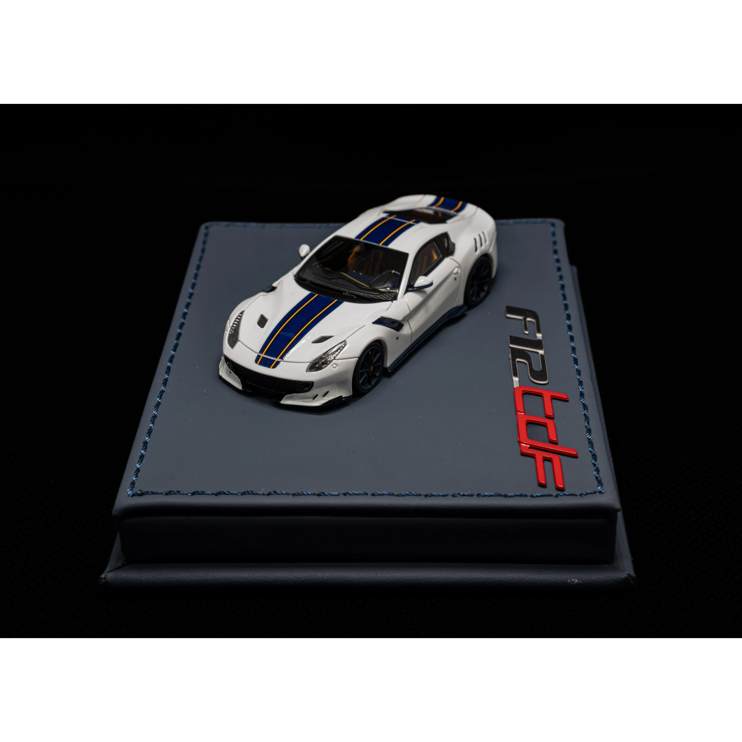 

Fuelme 1:64 F12 chefseries Diecast Model Car Resin Limited edition