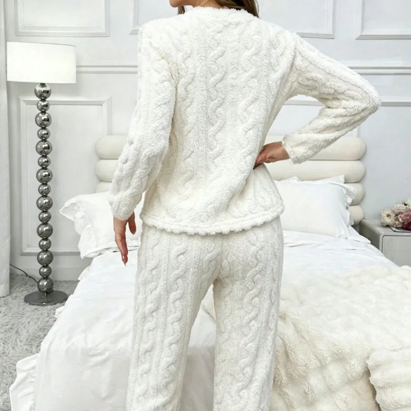 Sweet Embroidered Heart Women‘s Cozy Flannel Pajama Set, Long Sleeve & Long Pants Button-Front, Soft Warm Versatile Fall Winter