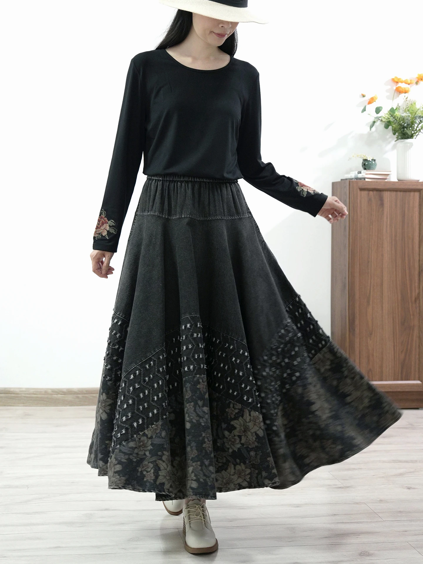 TIYIHAILEY Lange Maxi Frauen Elastische Taille Herbst Winter Denim Rock Dame Gedruckt A-Line Patchwork Dicke Schwarze Jeans 2025