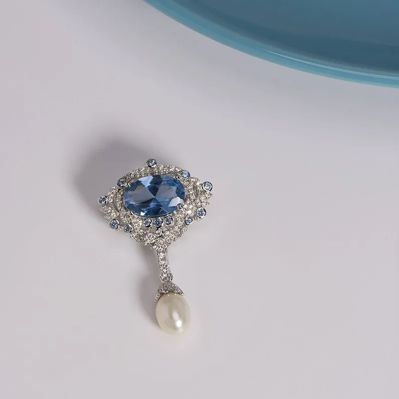 AETEEY S925 Sterling Silver Gold Plated Water Drop Blue Spinel Brooch High Grade Versatile Ladies Corsage Pin