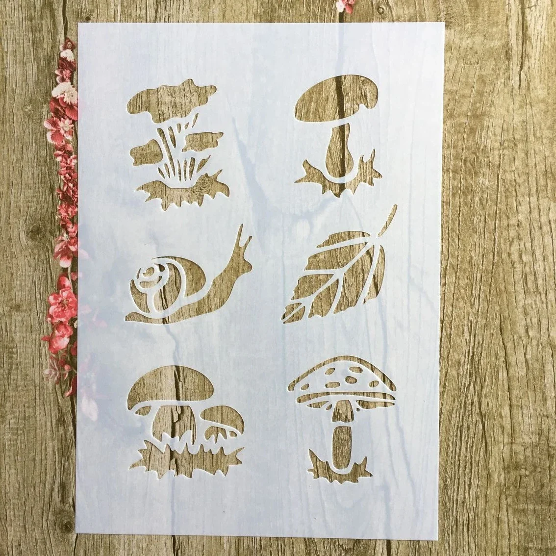 

A4 29 * 21cm Snail mushroom DIY Stencils Wall Painting Scrapbook Coloring Embossing Album Decorative Paper Card Template