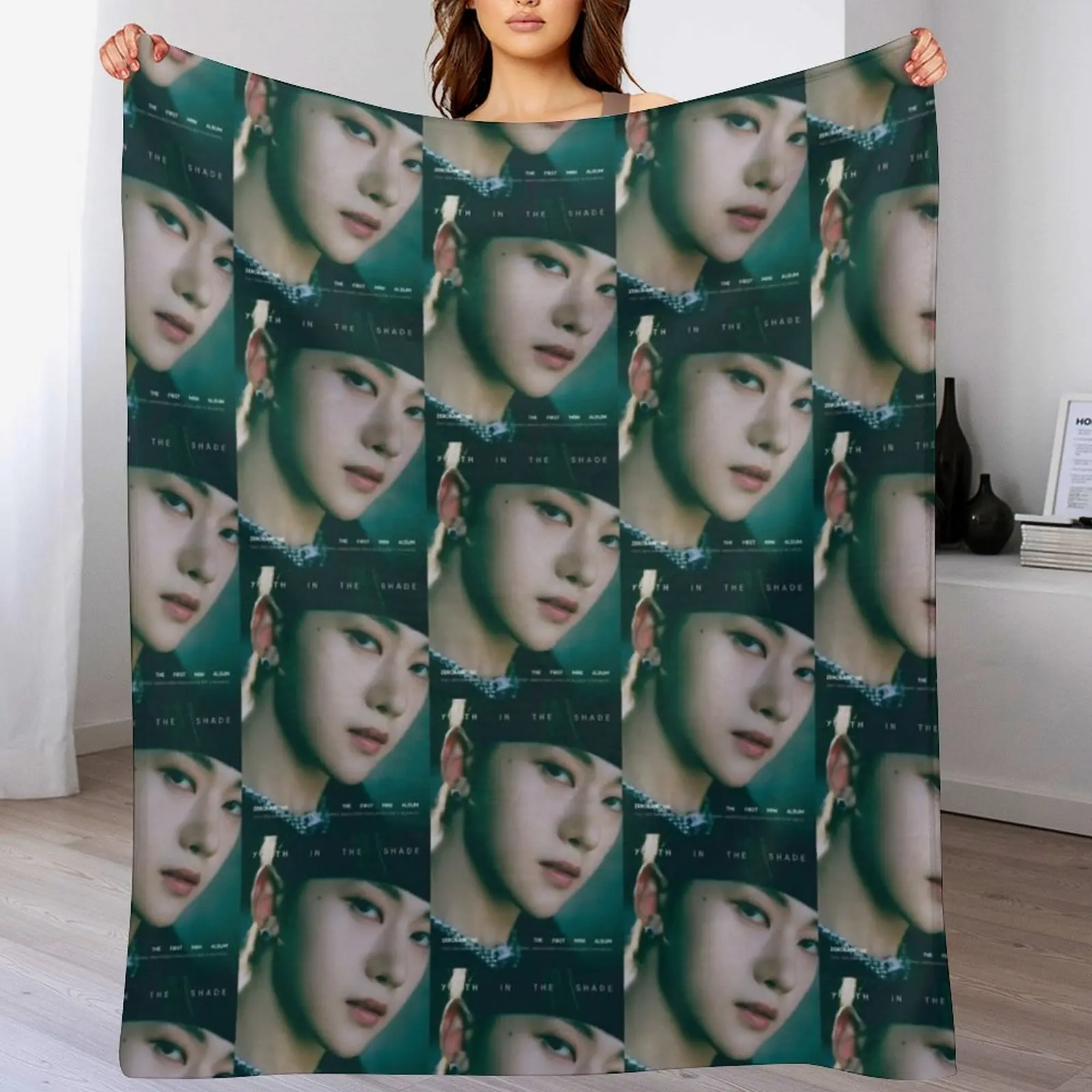 

ZEROBASEONE (ZB1) SEOK MATHEW - YOUTH IN THE SHADE Throw Blanket