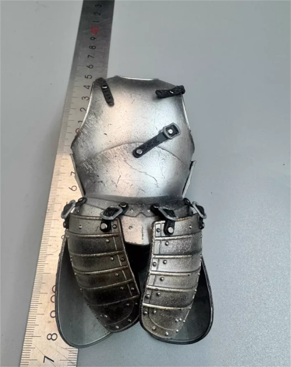 

HAOYUTOYS 303TOYS Масштаб 1/6: Винтажный доспех рыцаря-воина (жилет, нагрудник, накладки на плечи) для 12-дюймовых фигурок, аксессуары для DIY-сборки