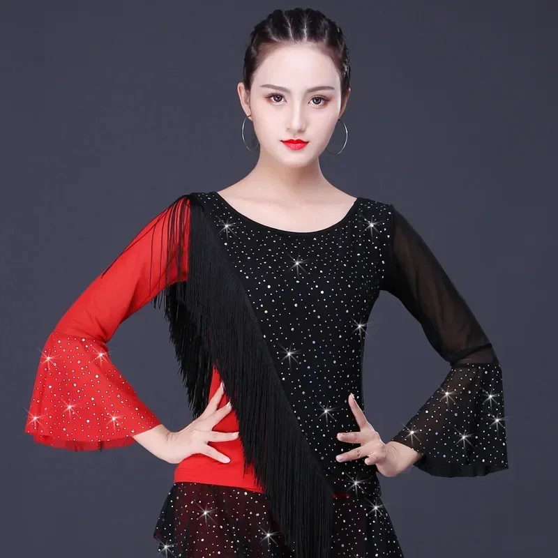 

2023 Adult Latin Dance Costumes Women Black Red Fringe Jacket Ballroom Dancing Tassel Top Starry Night Diamond Stage Dancewear