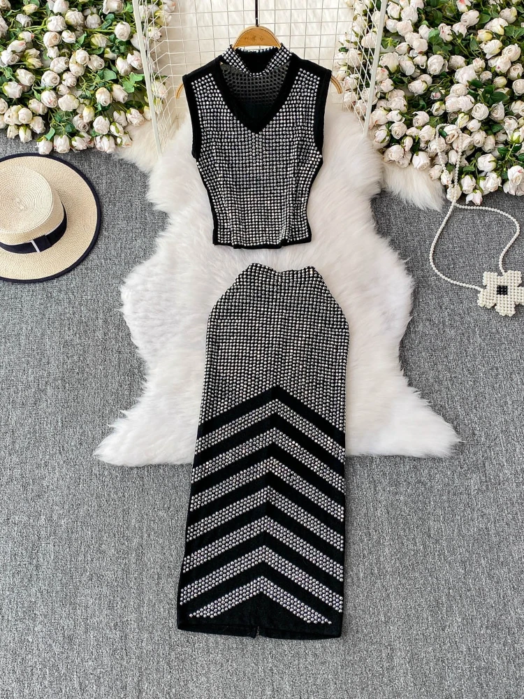 

Female Elegant Halter Sleeveless Hot Diamond Short Tops + High Waist Split Half Skirt 2025 Summer Sexy Sequins 2Piece Set