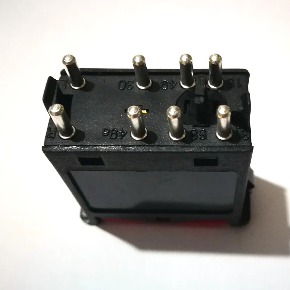 Einteiliger Dropshipping für Mercedes Benz Notschalter 0008209010 A 000820 90 10