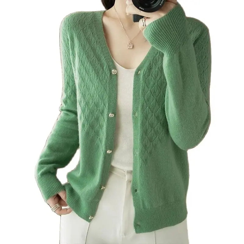 

2023Spring and Autumn 100% Pure Wool Knitted Cardigan Women's Loose V-Neck Fashion Chic Diamond-Shaped Cashmere Sweate