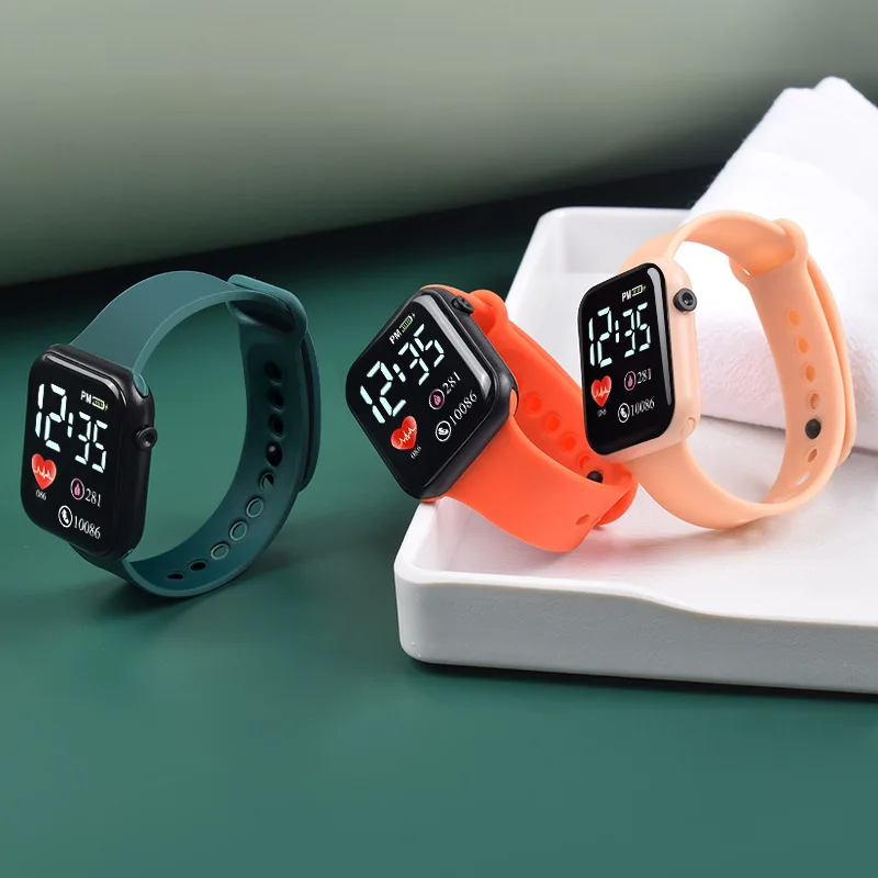 1pcs Love Digital Pink Silicone Sports LED Electronic Watch Watch  Jewelry Set to Daughter Graduation Season Gift